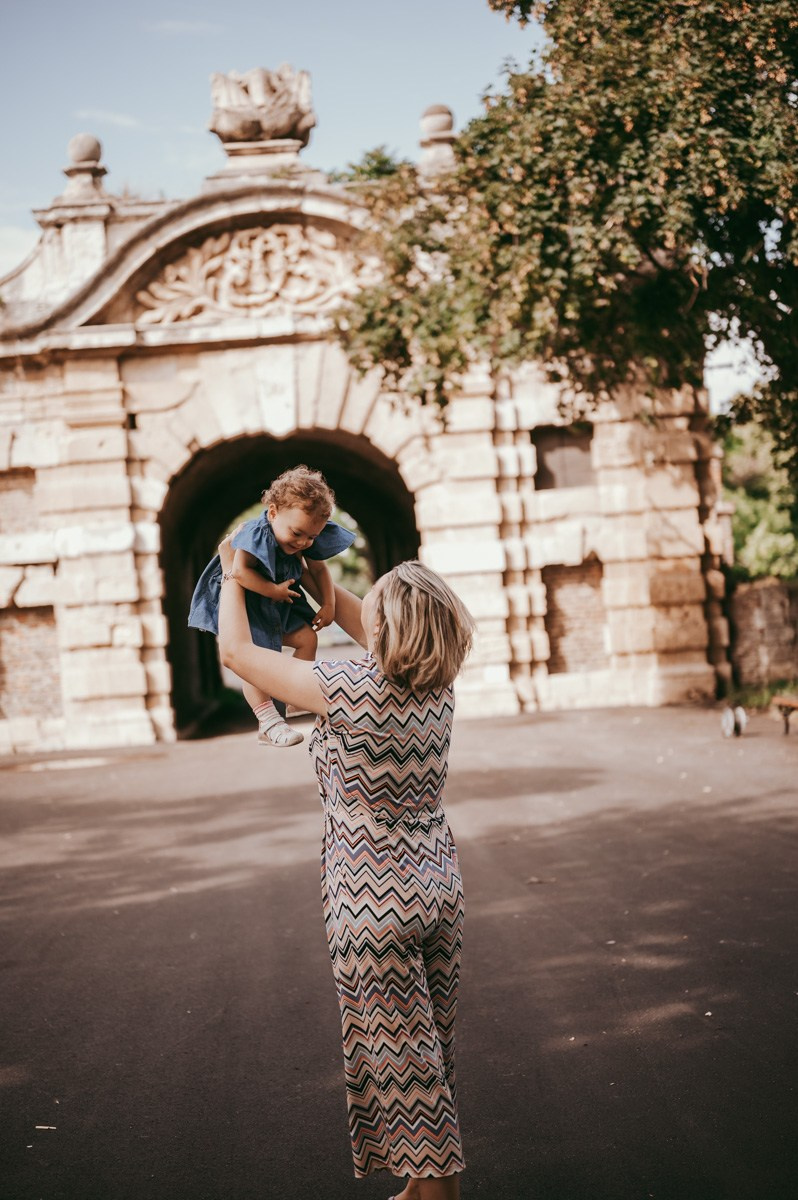 Jelena, Dositej i Valentina / porodicno fotografisanje. Deciji i porodicni fotograf u Beogradu Oksana Skendzic
