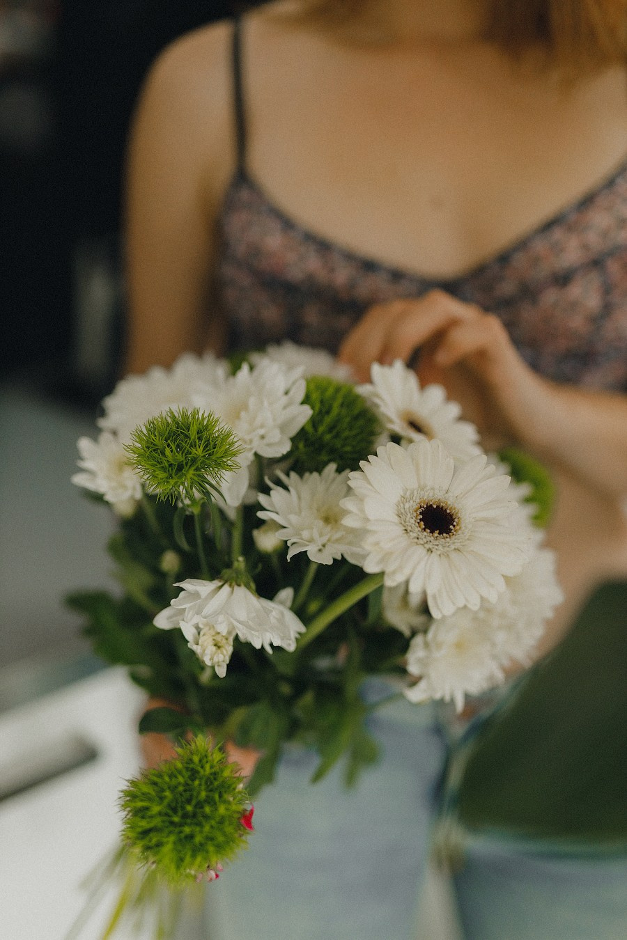 Emilia. Sesja w domu i ogrodzie. Fotograf w Krakowie i Europie