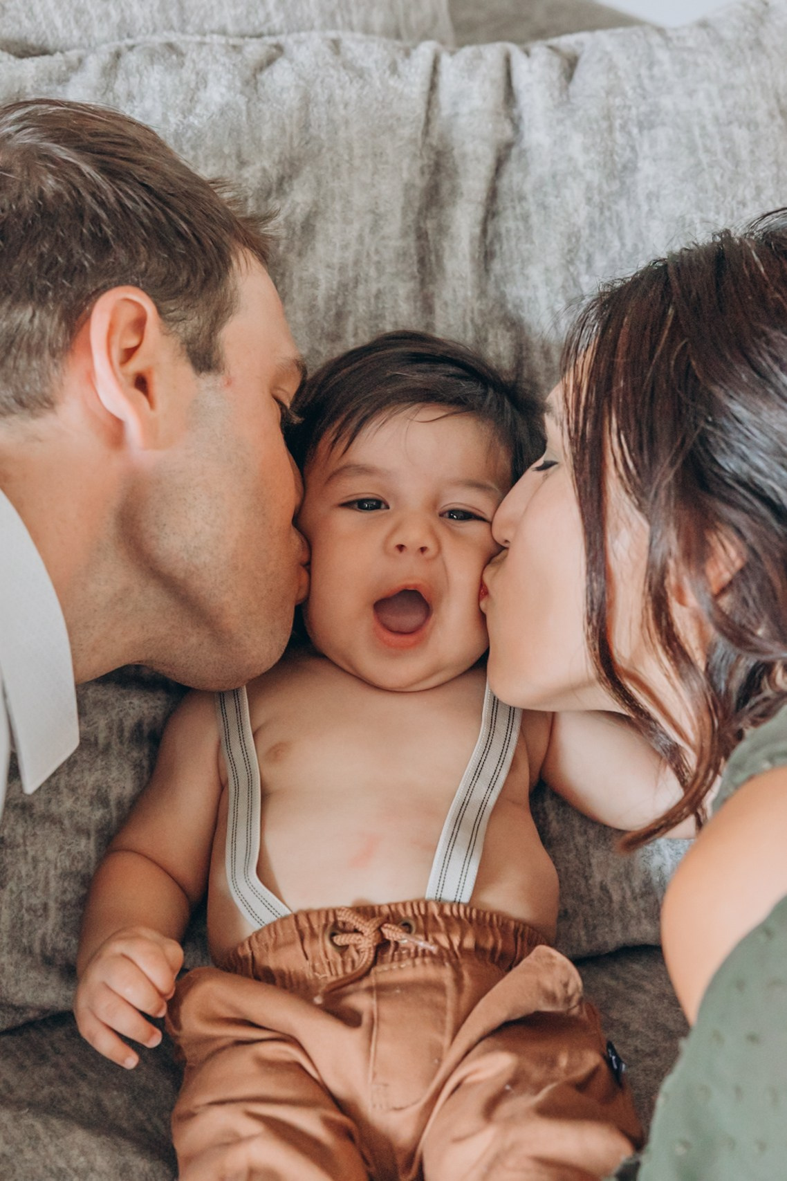 Newborn and family. Family and children’s lifestyle photographer Elena Tumanova