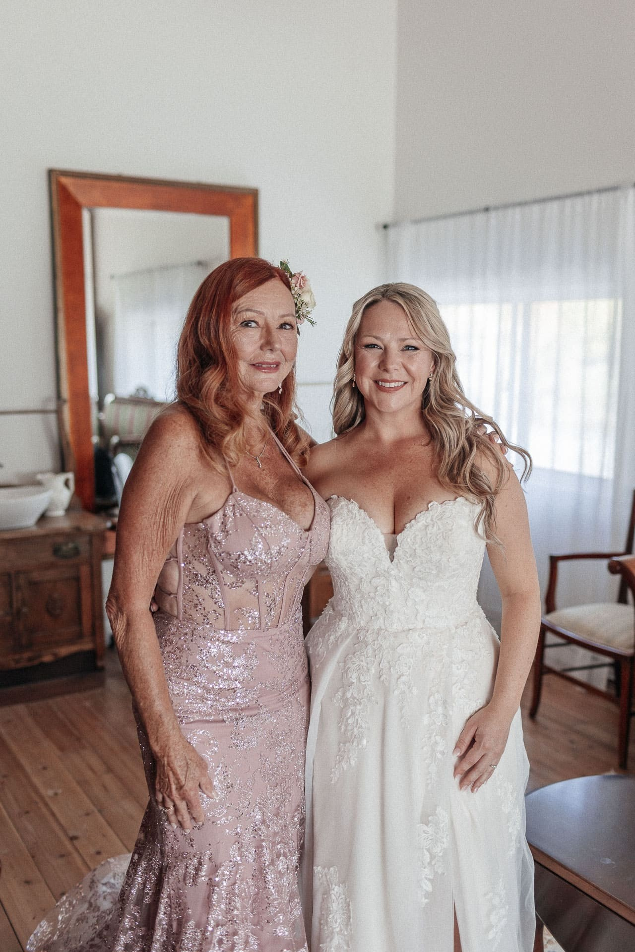 Hannah & Nikita’s Candid Wedding Photos | Documentary-Style Wedding Photography | Toronto, GTA, Vaughan, Mississauga. Storytellers Films — Candid Wedding Videographer & Photographer in Toronto, Ontario and beyond