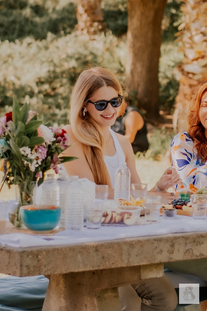 Picnic. Professional portrait photographer in Los Angeles | Axenia Haritonova