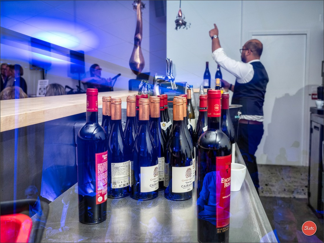 New Year 2025 in Manicook restraunt. Photographe à Strasbourg | Portraits, Studio, Enfants, Événements