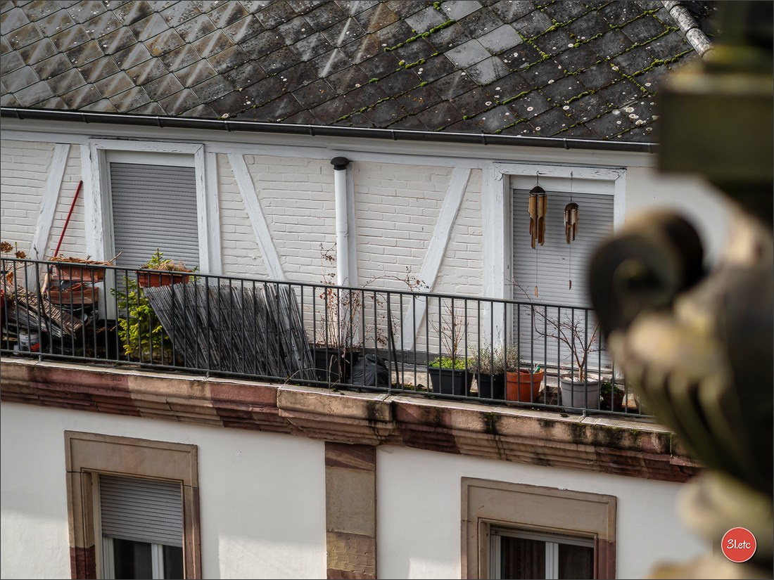 Strasbourg. Urbanisme. Entrelacement de fils, trains, bâtiments, voitu. Photographe à Strasbourg | Portraits, Studio, Enfants, Événements
