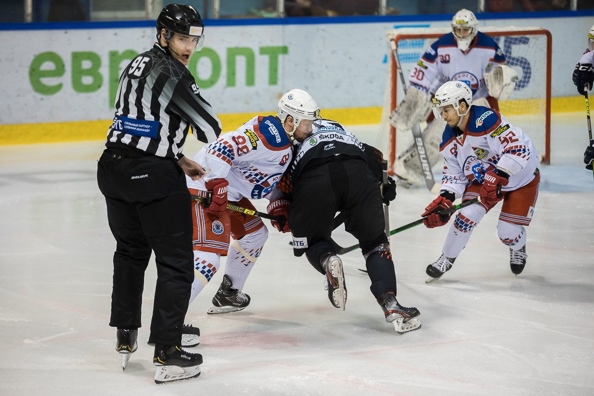Reportage hockey photography. Sports photographer