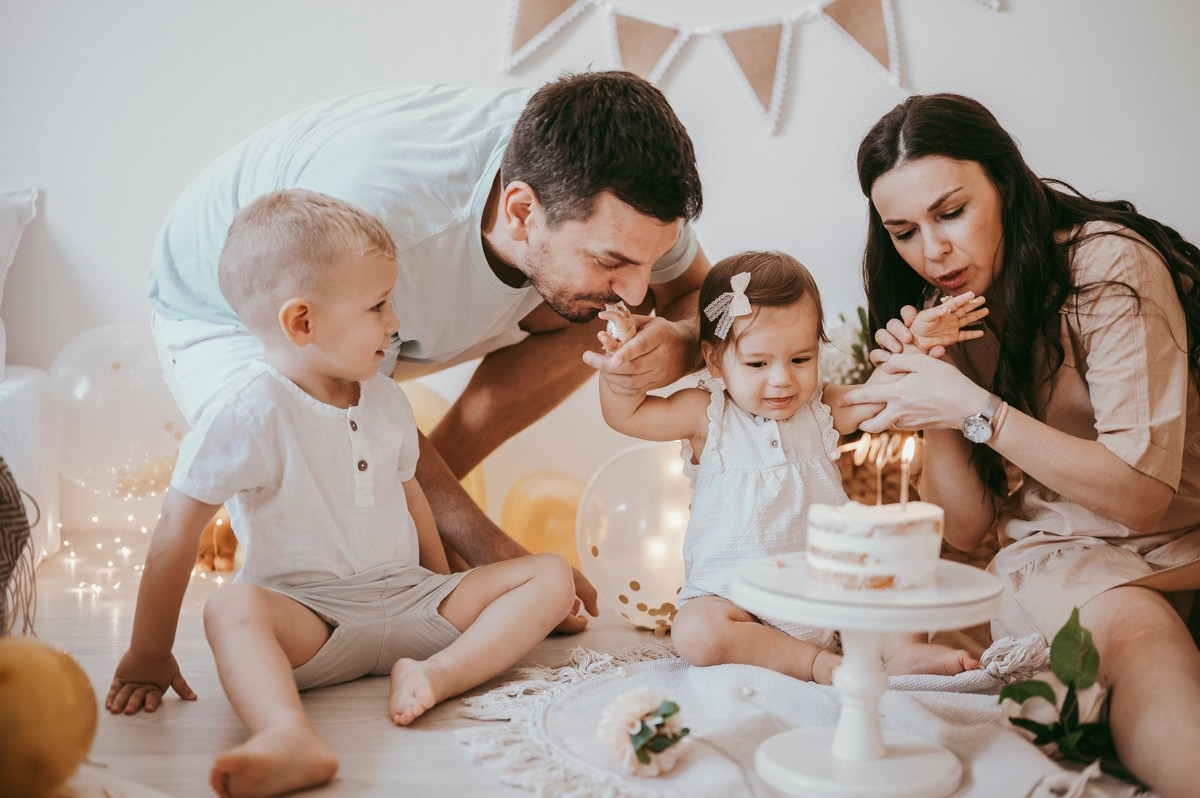 Srnin prvi rodjendan. Deciji i porodicni fotograf u Beogradu Oksana Skendzic