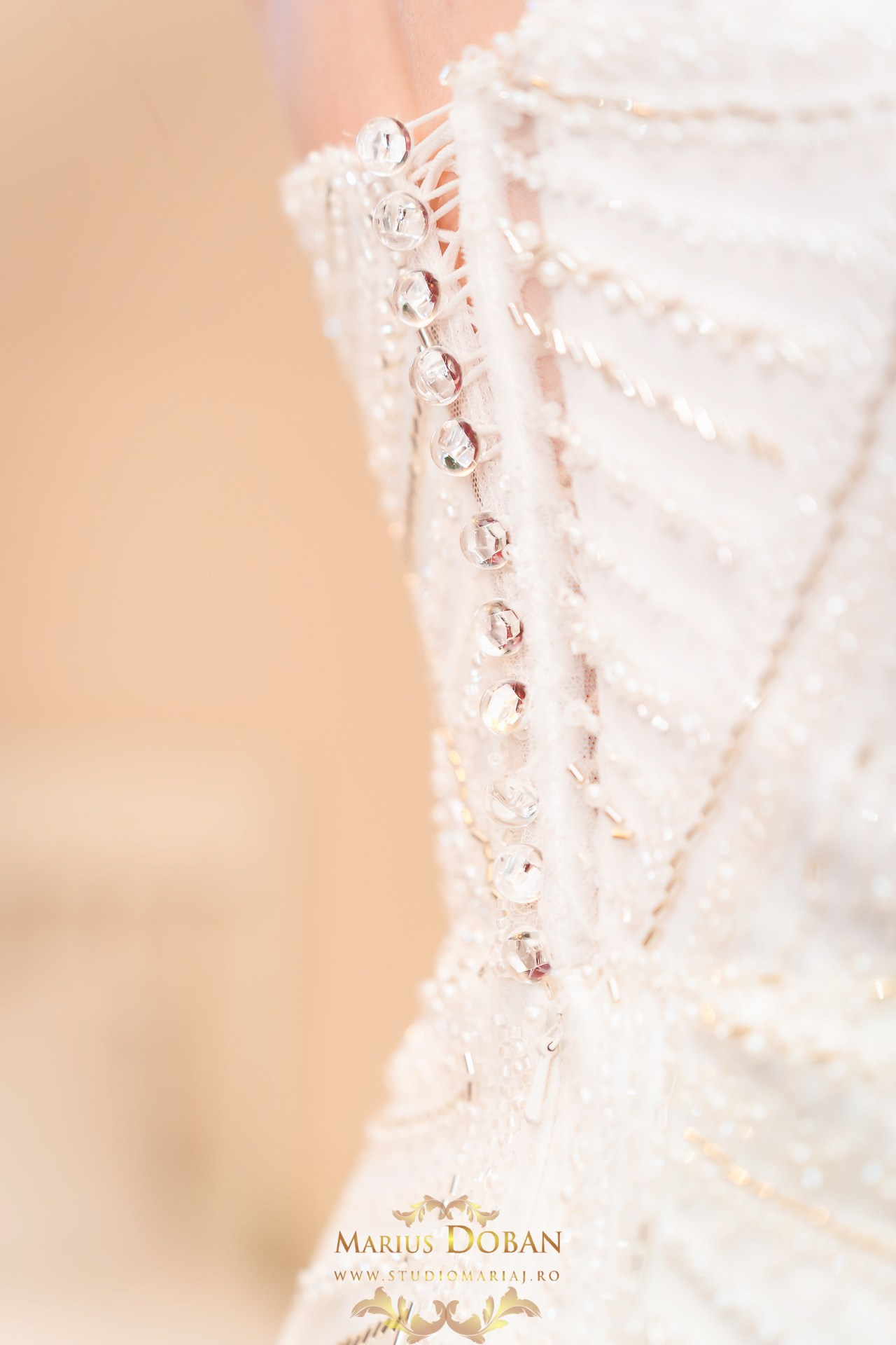 Iulia & Joszeph — preparing & details. Marius Doban