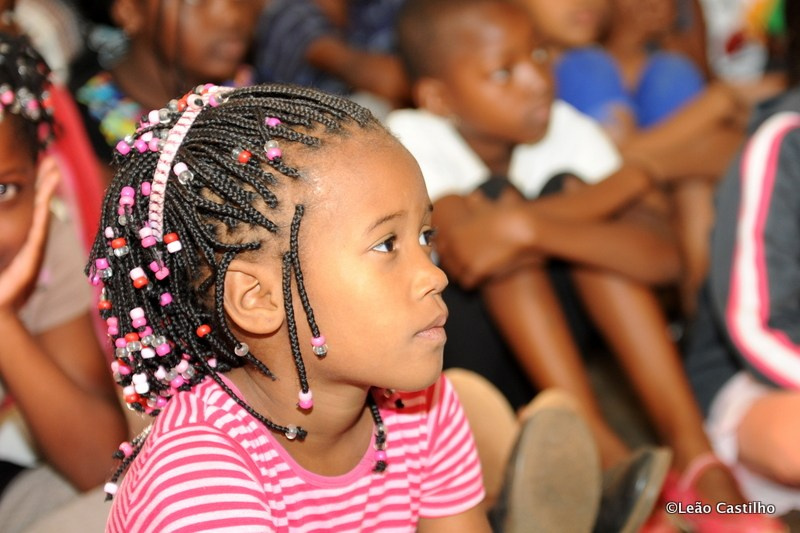 Photos of volunteer work in Mozambique. Simbahalu