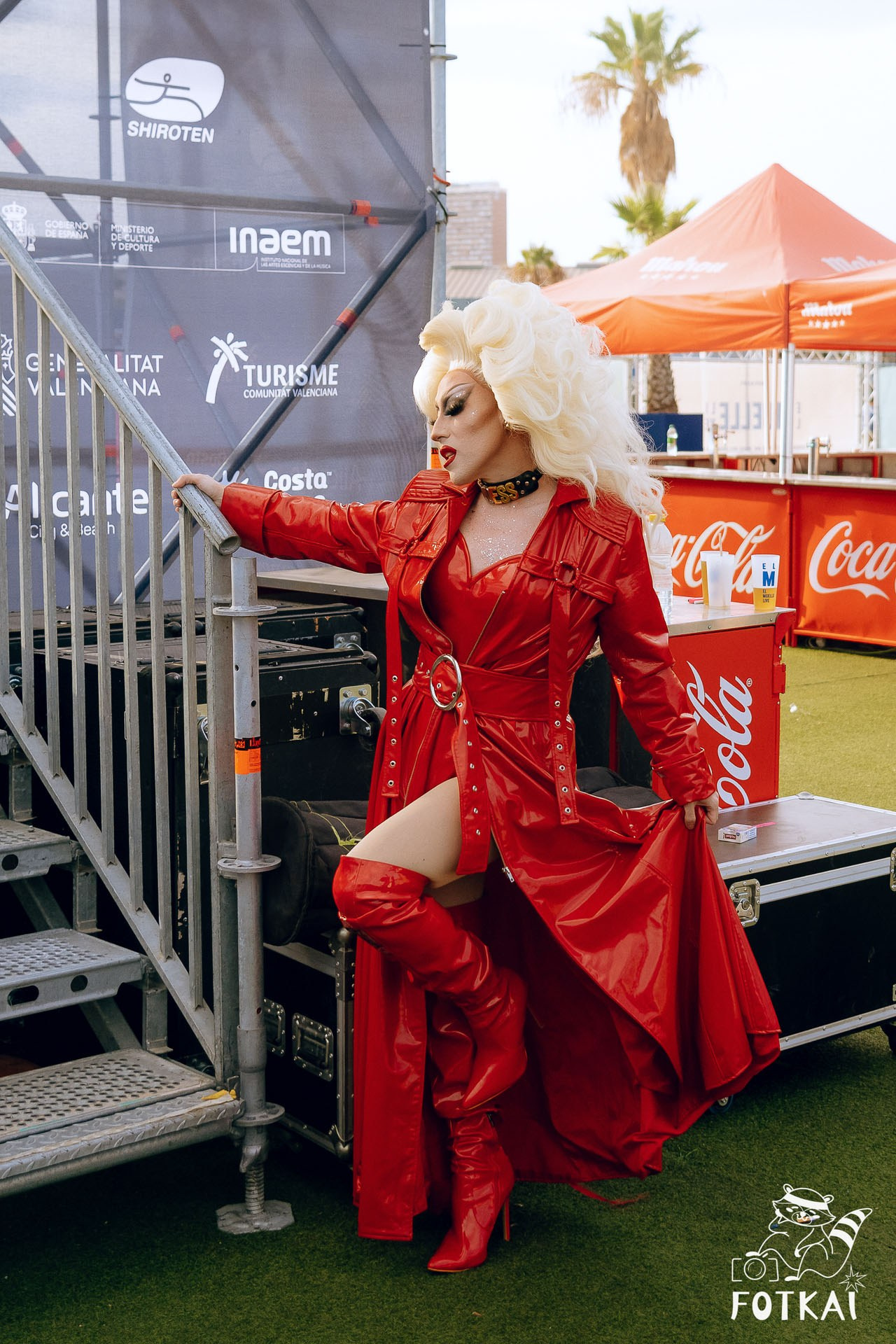 Cariña: La Fiesta 2025 Alicante — fotos del festival LGTBI y drag shows | FOTKAI