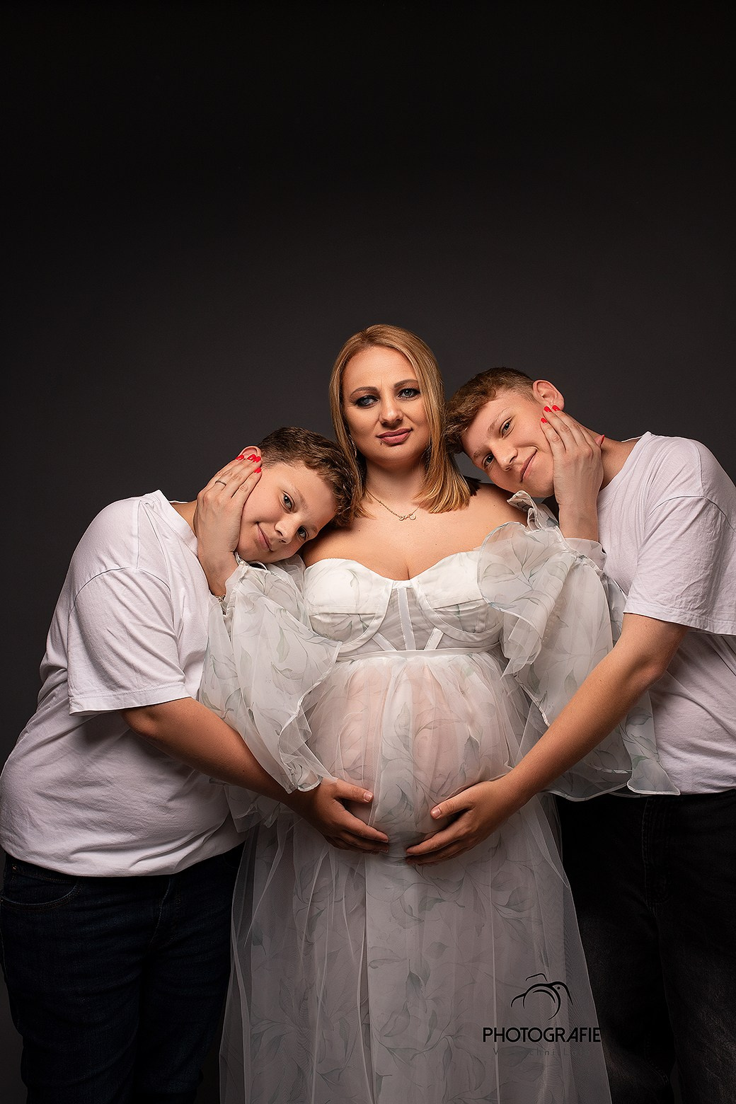BABYBAUCH. Neugeboren und Babybauchfotoshooting in Cloppenburg