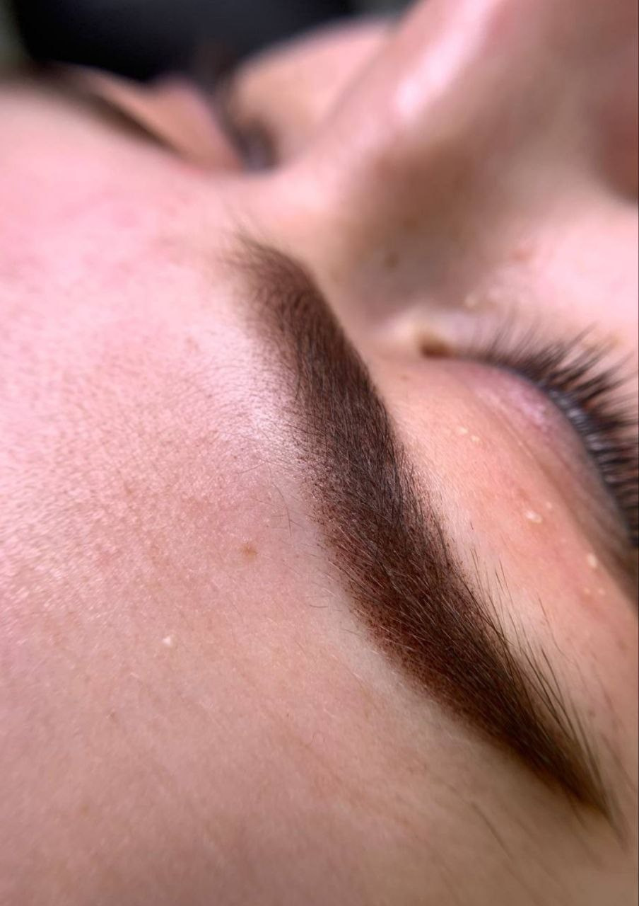 Permanent Make-up Augenbrauen. Permanent Make-up und Tattoo Artist in Wolfsburg-Gardelegen Anna Knaus