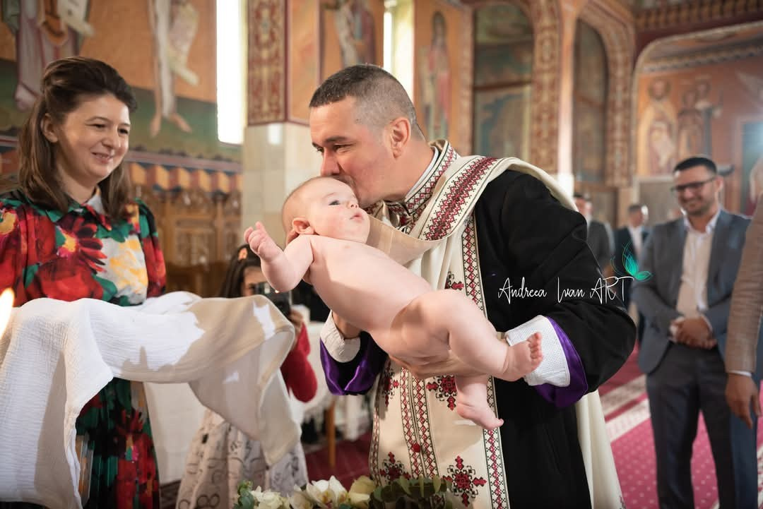 Andreea Ivan art- Fotograf Constanta, Fotograf de nunta, botez, sedinte foto cu tematica, portret. Andreea Ivan art-Fotograf Constanta, Fotograf profesionist Constanta, Fotograf de nunta Constanta, botez, sedinte foto cu tematica, portret