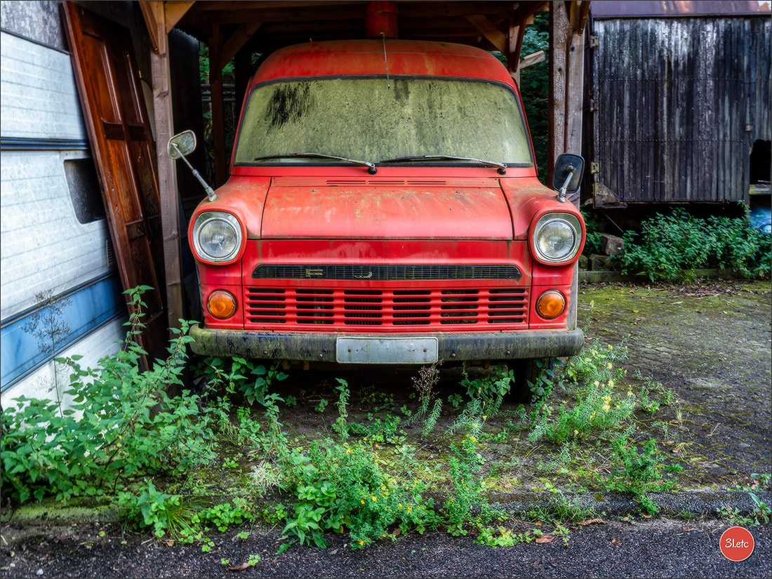 Удивительное место - частный музей старинного хлама - Fahrzeugmuseum. Photographe à Strasbourg | Portraits, Studio, Enfants, Événements