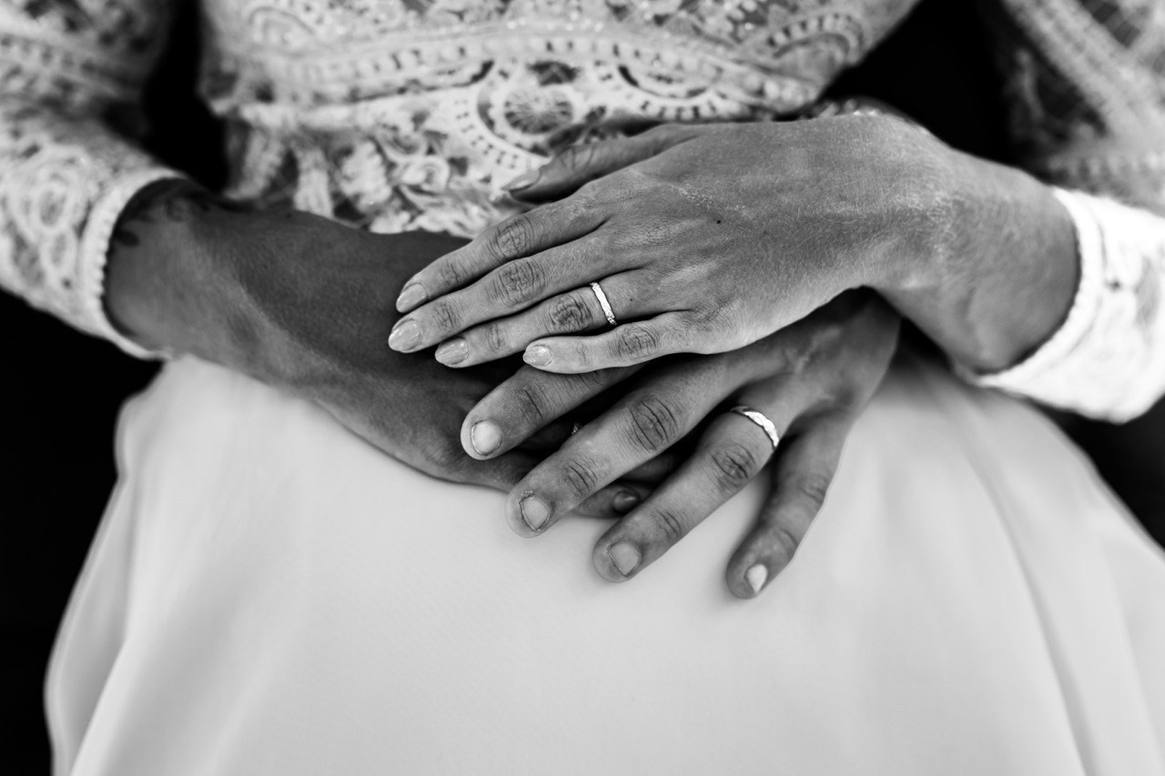 Svatební fotografka Praha. Dana Lišková — Empatická fotografka | Introspektivní umělkyně | Neurodivergentní koučka| Zakladatelka Artepy.cz