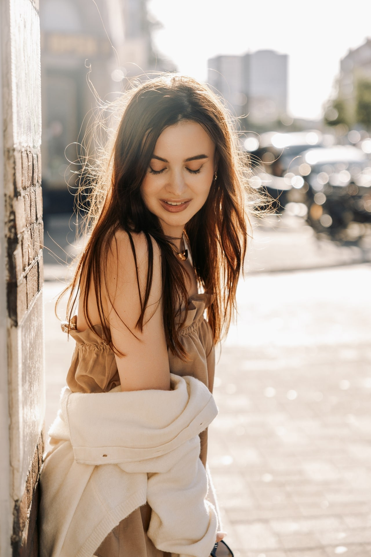 Stylish street portraits and café moments in Rotterdam. Romantic & Soulful Photography by Natalia Olhova in Rotterdam