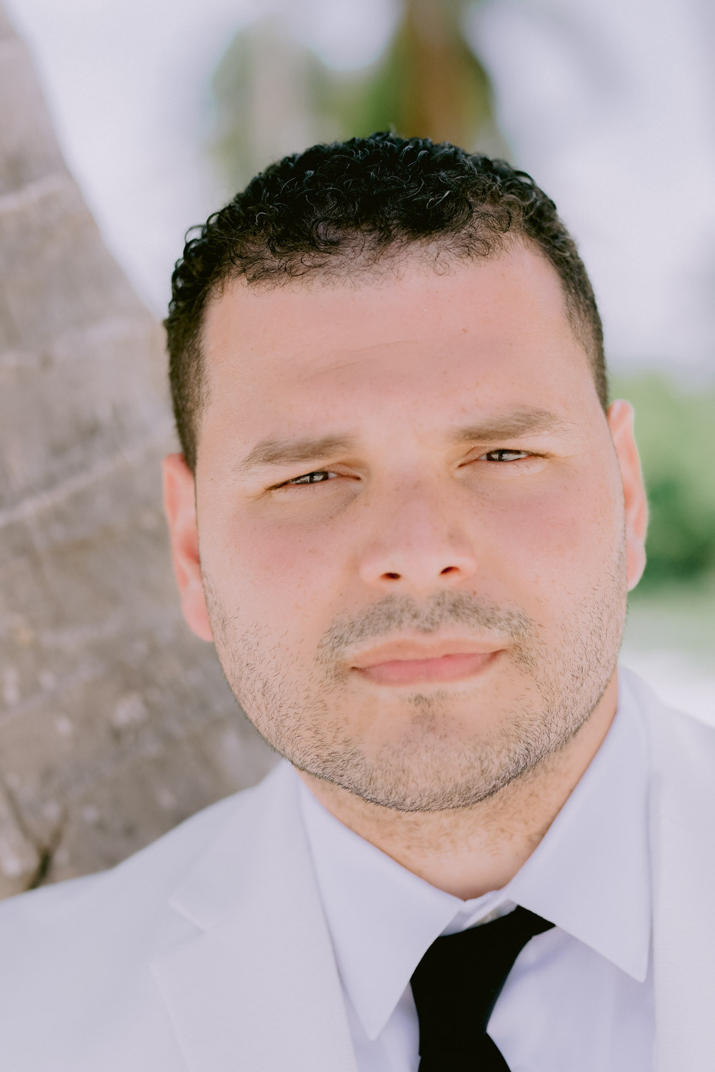 Свадебная церемония для двоих на частном пляже