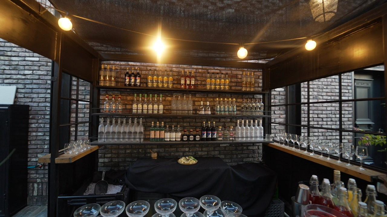 VIA / BASICO. Wedding and events photographers Studio Shalom