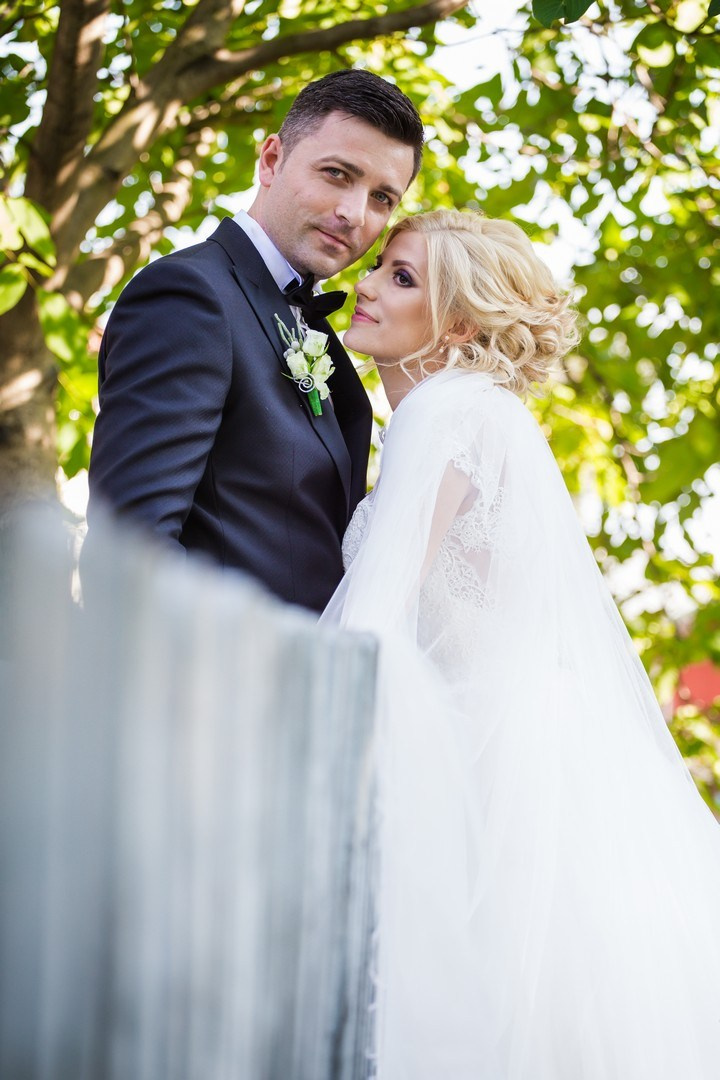 Cristina & Daniel by fotograf nunta Iasi — Eduard Schiopu