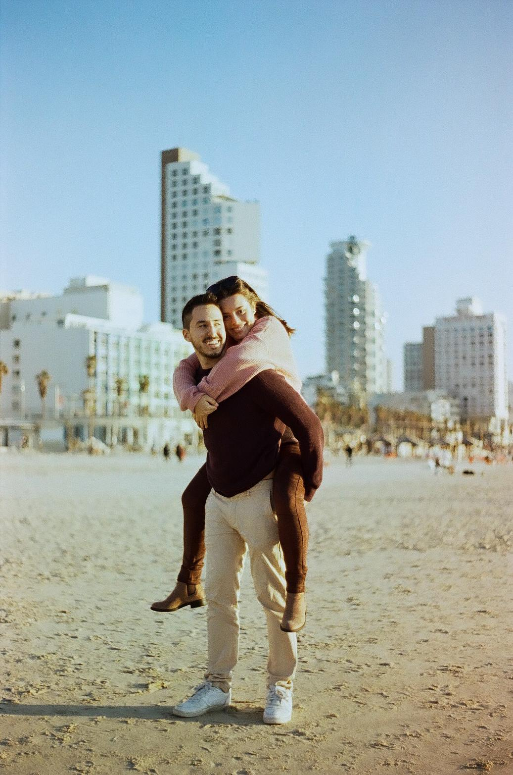 Ariel & Milena. Film photographer