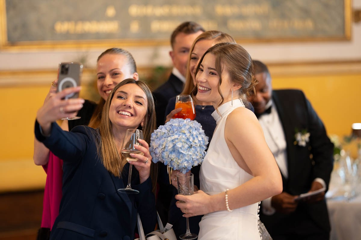 Anastasia e Ronald matrimonio presso il Caffé Pedrocchi Italia. Lorenzo Mazzega Wedding | Fotografo Matrimonio Milano | Reportage