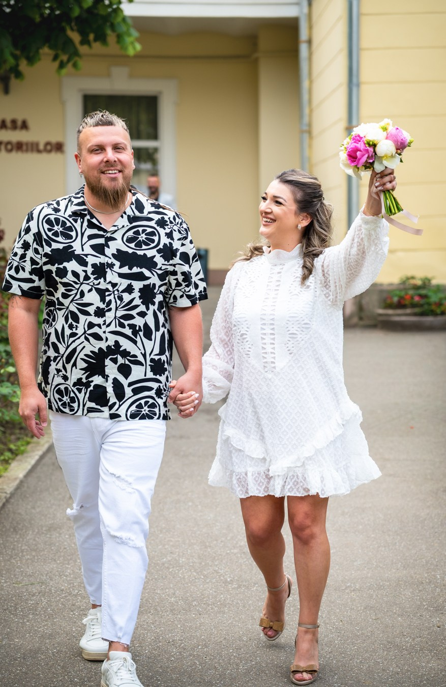 Fotograf cununie civilă Cluj – Les Moments. Les Moments Photography — Fotograf stare civilă, botez și ședințe foto în Cluj-Napoca