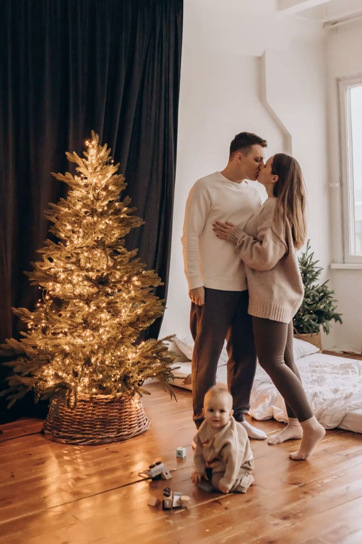 IDEEN FÜR KLEIDUNG FÜR EIN WEIHNACHTSFOTOSHOOTING. Фотограф Лейпциг