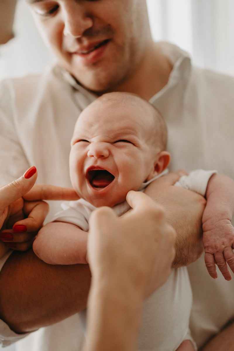 Dobrodosao, Vukane / fotografisanje bebe kod kuce. Deciji i porodicni fotograf u Beogradu Oksana Skendzic