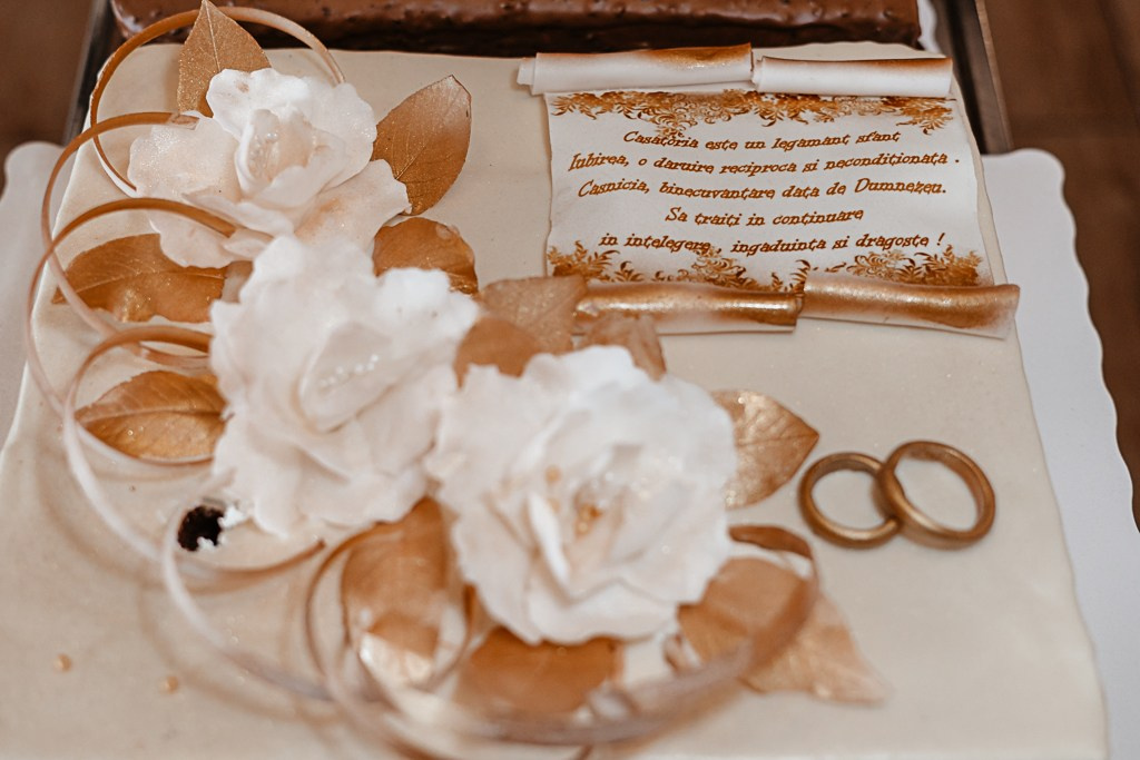 Nuntă de aur. FotoACTIV.ro - Imaginea ta contează