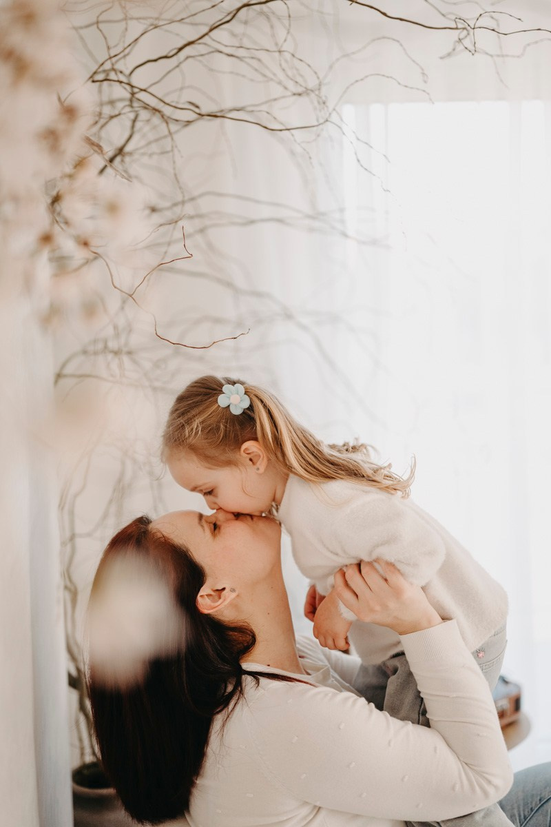 Miljana, Danka i Ilija — fotografisanje MAMINO. Deciji i porodicni fotograf u Beogradu Oksana Skendzic