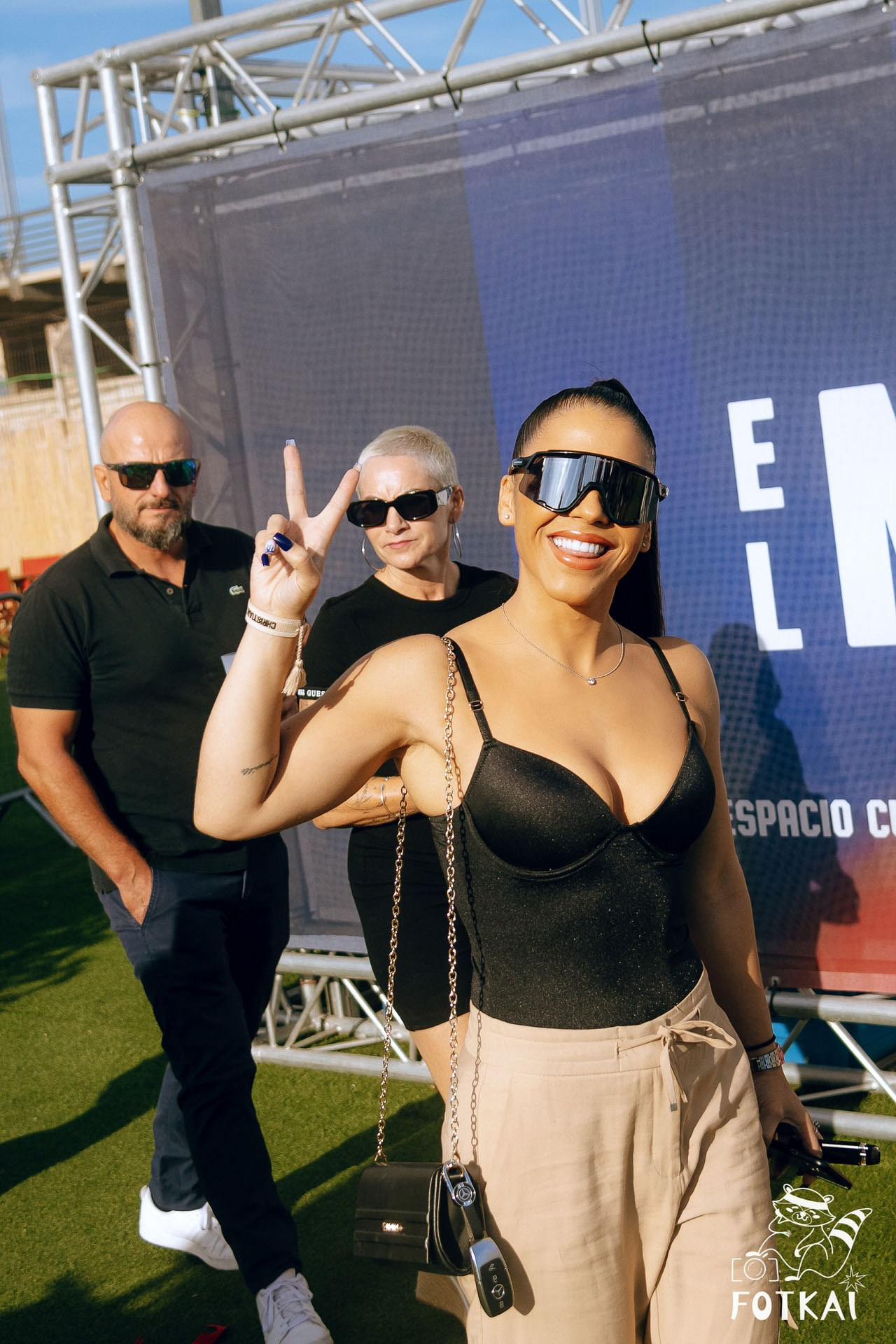 Cariña: La Fiesta 2025 Alicante — fotos del festival LGTBI y drag shows | FOTKAI