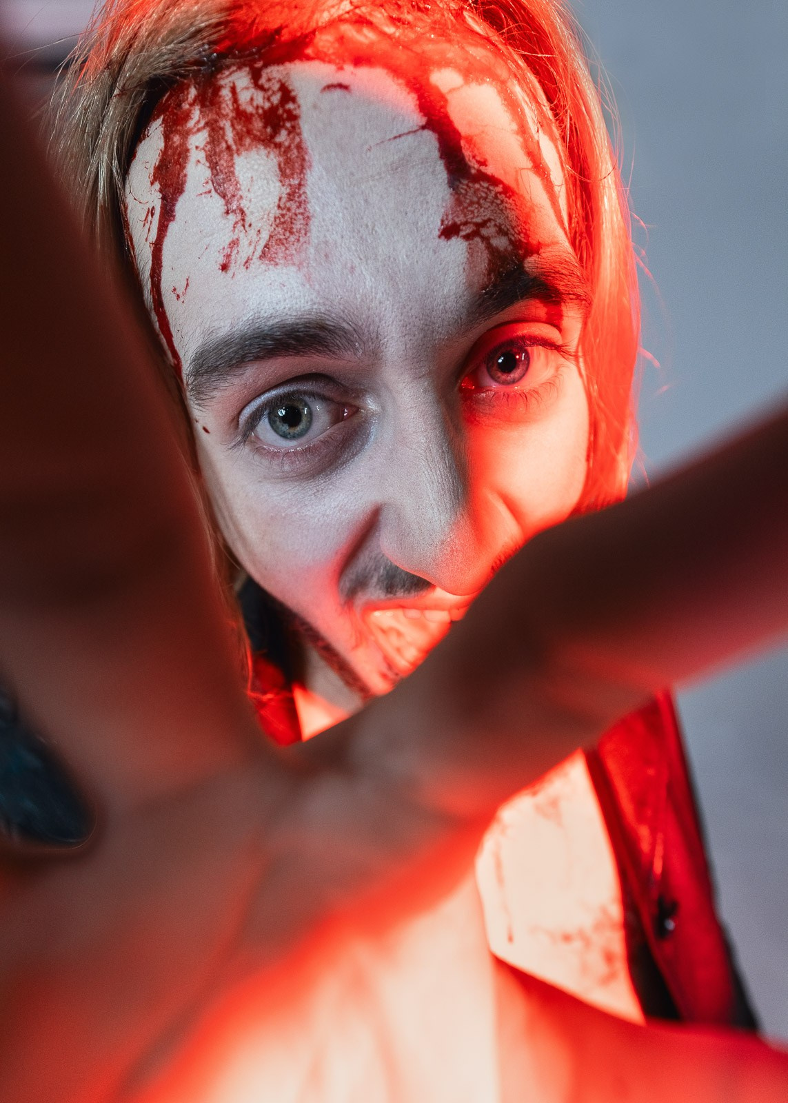 Parasite. The-yan.com