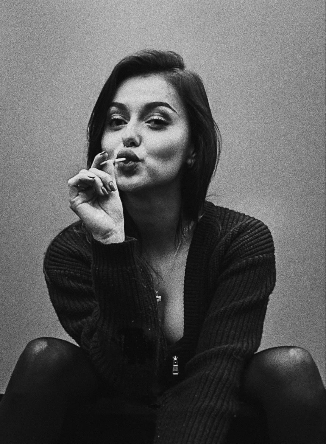 Fatima & Bookish Dreams. Yana Bobrova | Artistic Photography