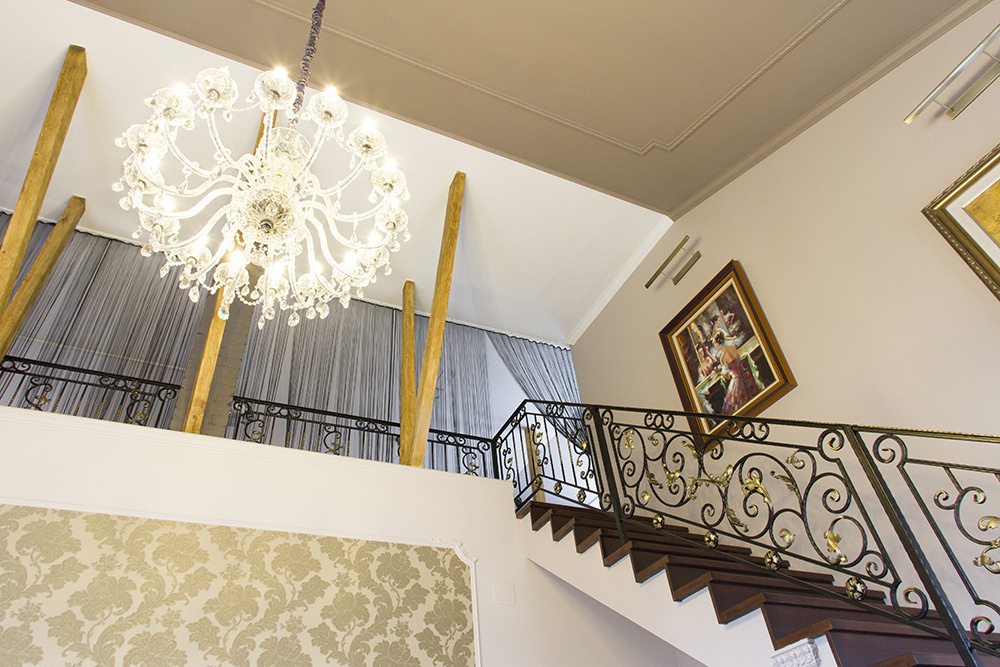 Interior. צלם אלכס ברט בישראל