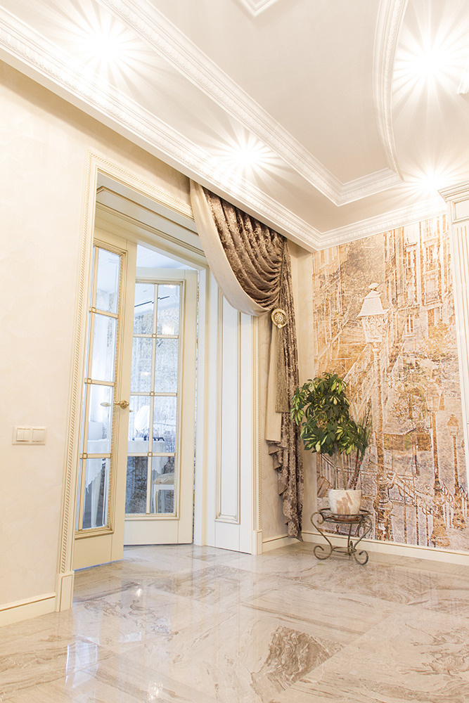 Interior. צלם אלכס ברט בישראל