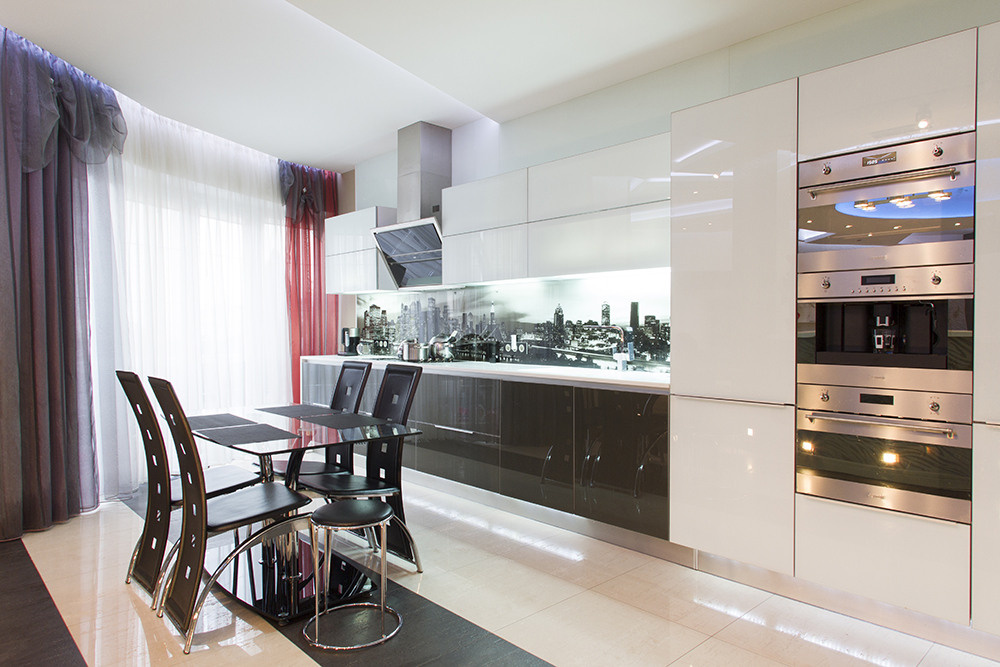 Interior. צלם אלכס ברט בישראל