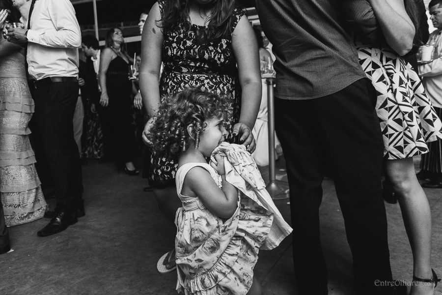 Casamento de Márcia e Marcos na Casa de Chá em Aldeia Pernambuco. Casamento ao ar livre. EntreOlhares Fotografia e Filmagem de Casamentos em Recife/PE e João Pessoa/PB — Momentos únicos eternizados com sensibilidade