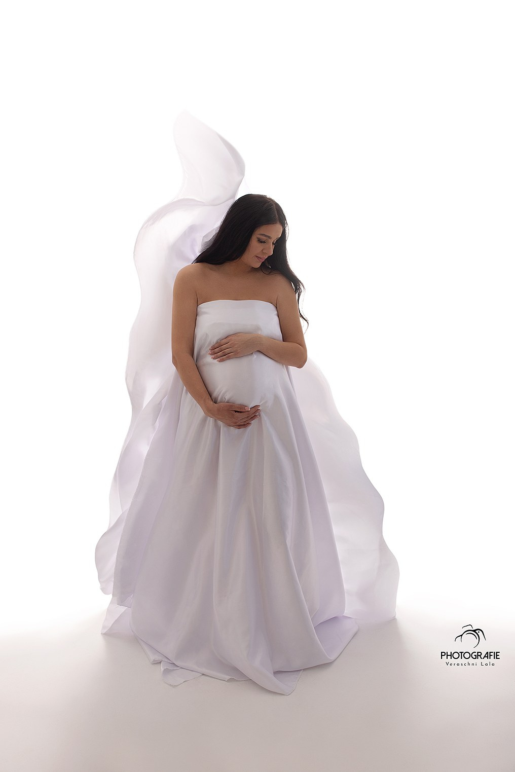 BABYBAUCH. Neugeboren und Babybauchfotoshooting in Cloppenburg