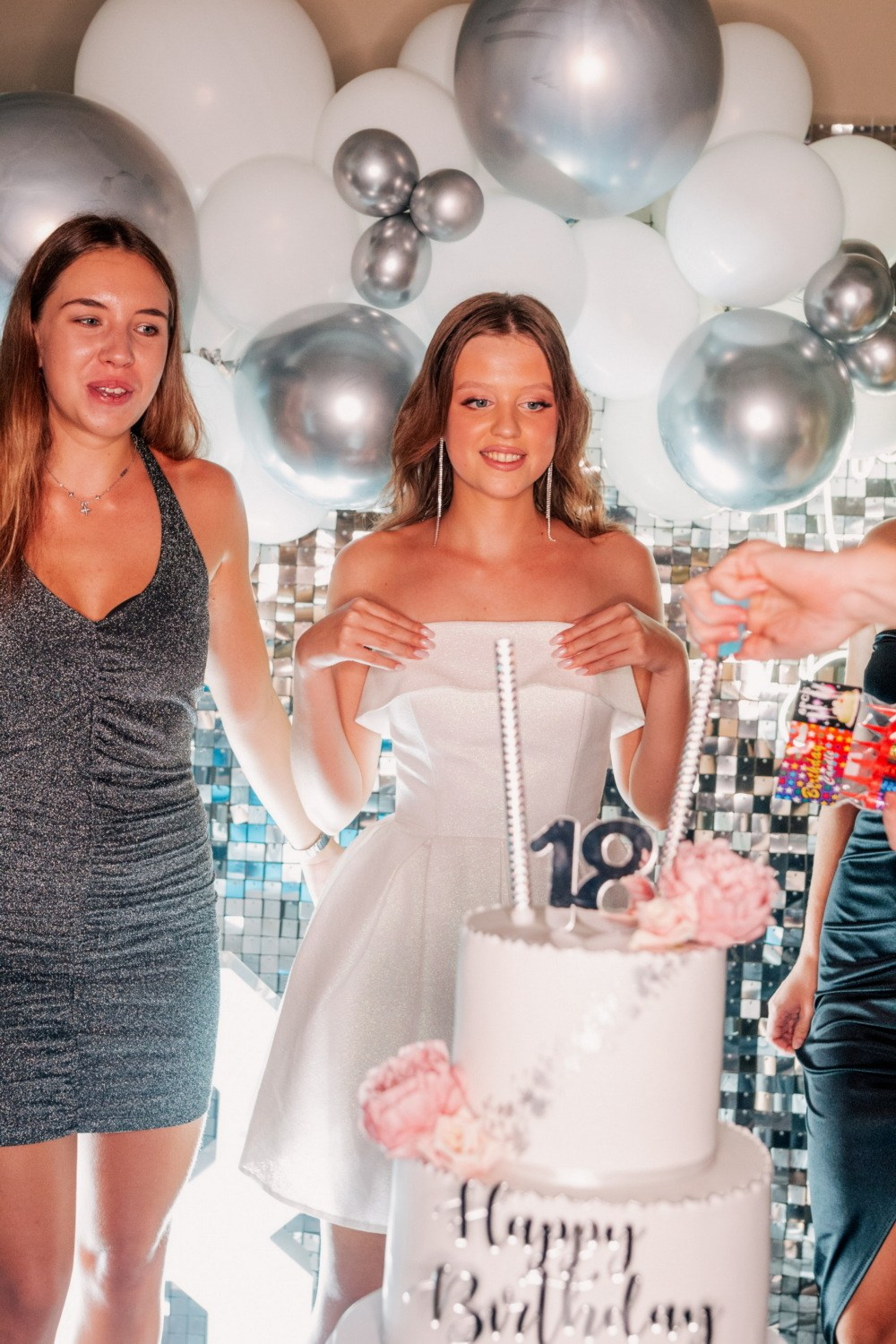 FOTOGRAFISANJE PUNOLETSTVA. Fotografi iz Backog Petrovca David i Andrea Stojanovic