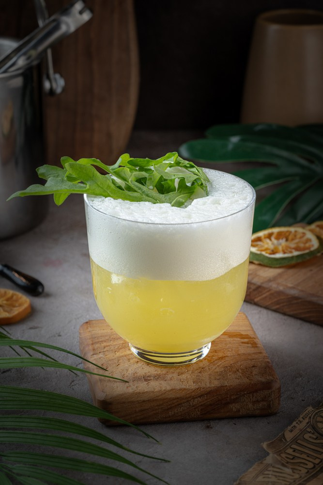 Reklam üçün food fotoqrafiya – estetik təqdim olunmuş əsas yemək