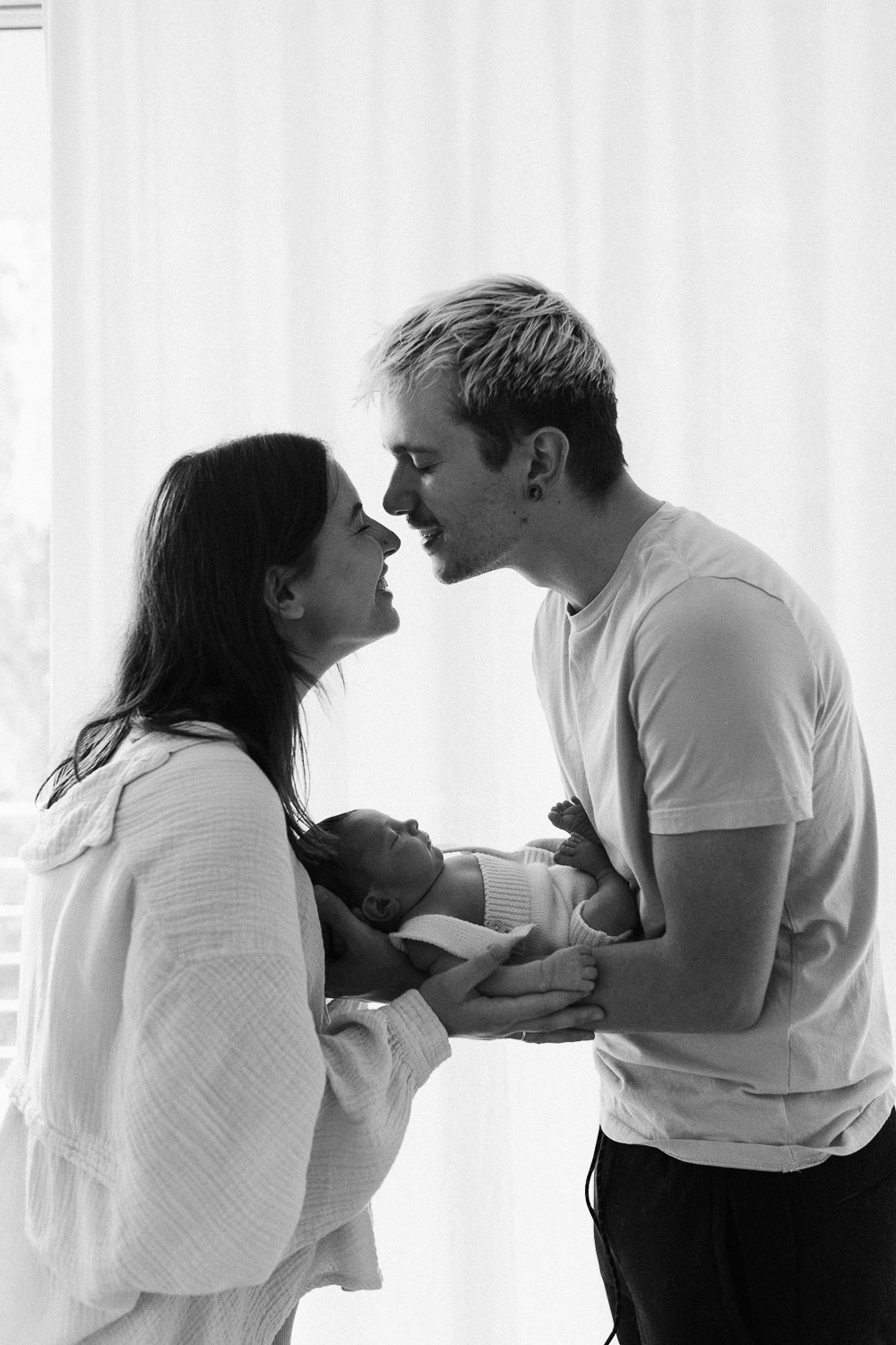 Neugeborenenfotografie Düsseldorf, Newborn Shooting Düsseldorf, Babyfotograf Düsseldorf, natürliche Babyfotos, Familienfotografie Düsseldorf, Neugeborenenshooting NRW.