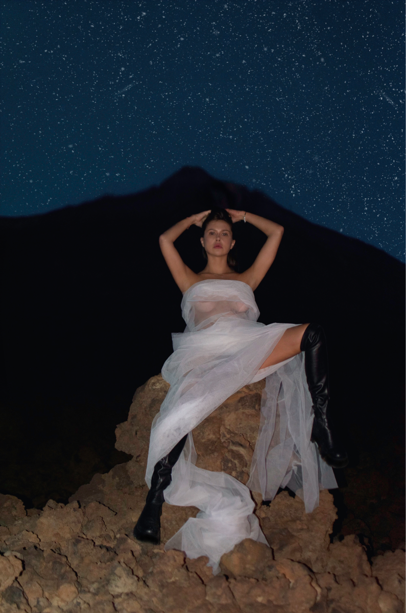 Sesión de fotos de desnudos artísticos en Tenerife | Fotógrafa Elizave. Fotógrafo en Tenerife Elizaveta Lapteva