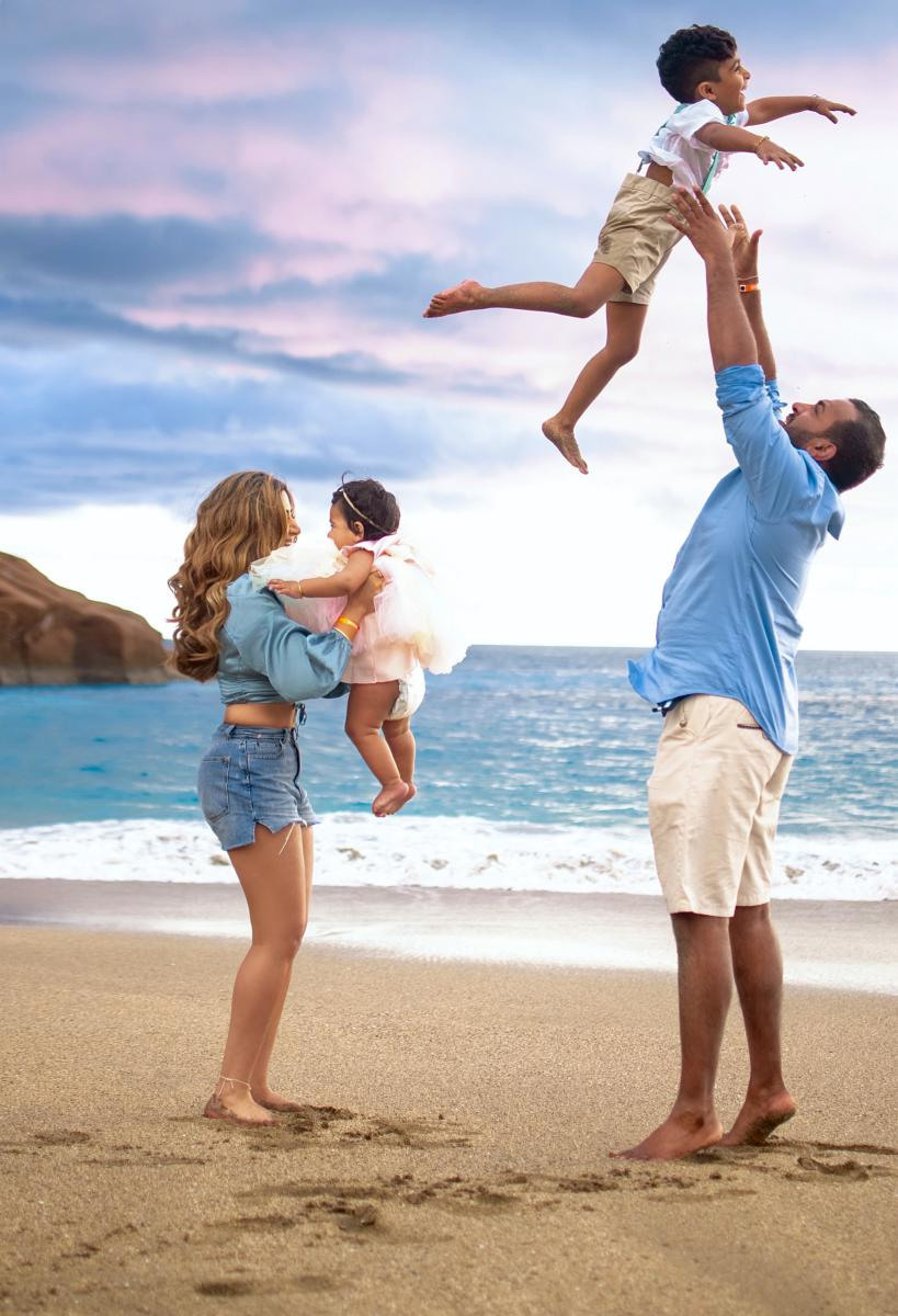 Family Photoshoot in Tenerife | Elizaveta Lapteva Photographer. Photographer in Tenerife Elizaveta Lapteva