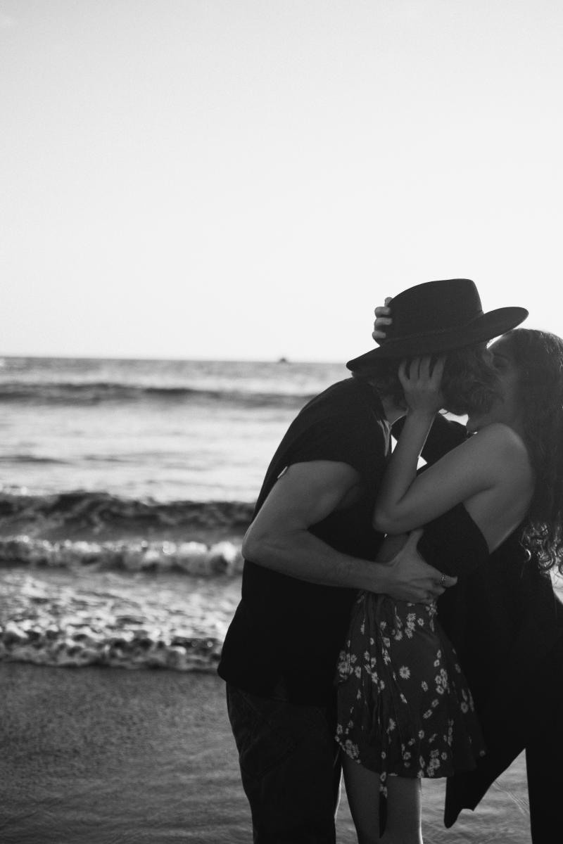 Love Story Photoshoot in Tenerife | Elizaveta Lapteva Photographer. Photographer in Tenerife Elizaveta Lapteva
