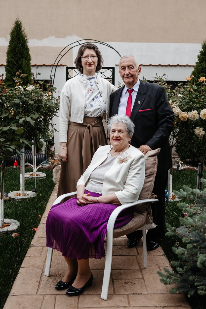 Ani frumoși. Fotograf Profesionist Piatra Neamț, Roman, Târgu Neamț, Bicaz, Neamț | Studio, Nuntă, Botez, Eveniment | FotoACTIV