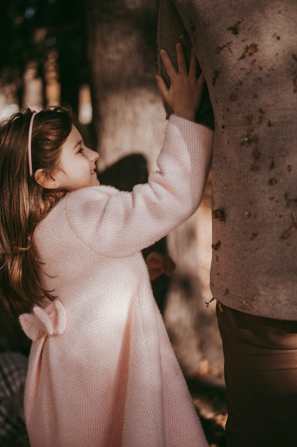 Iva, Ivan, Tara i Stefan — porodicno fotografisanje napolju. Deciji i porodicni fotograf u Beogradu Oksana Skendzic