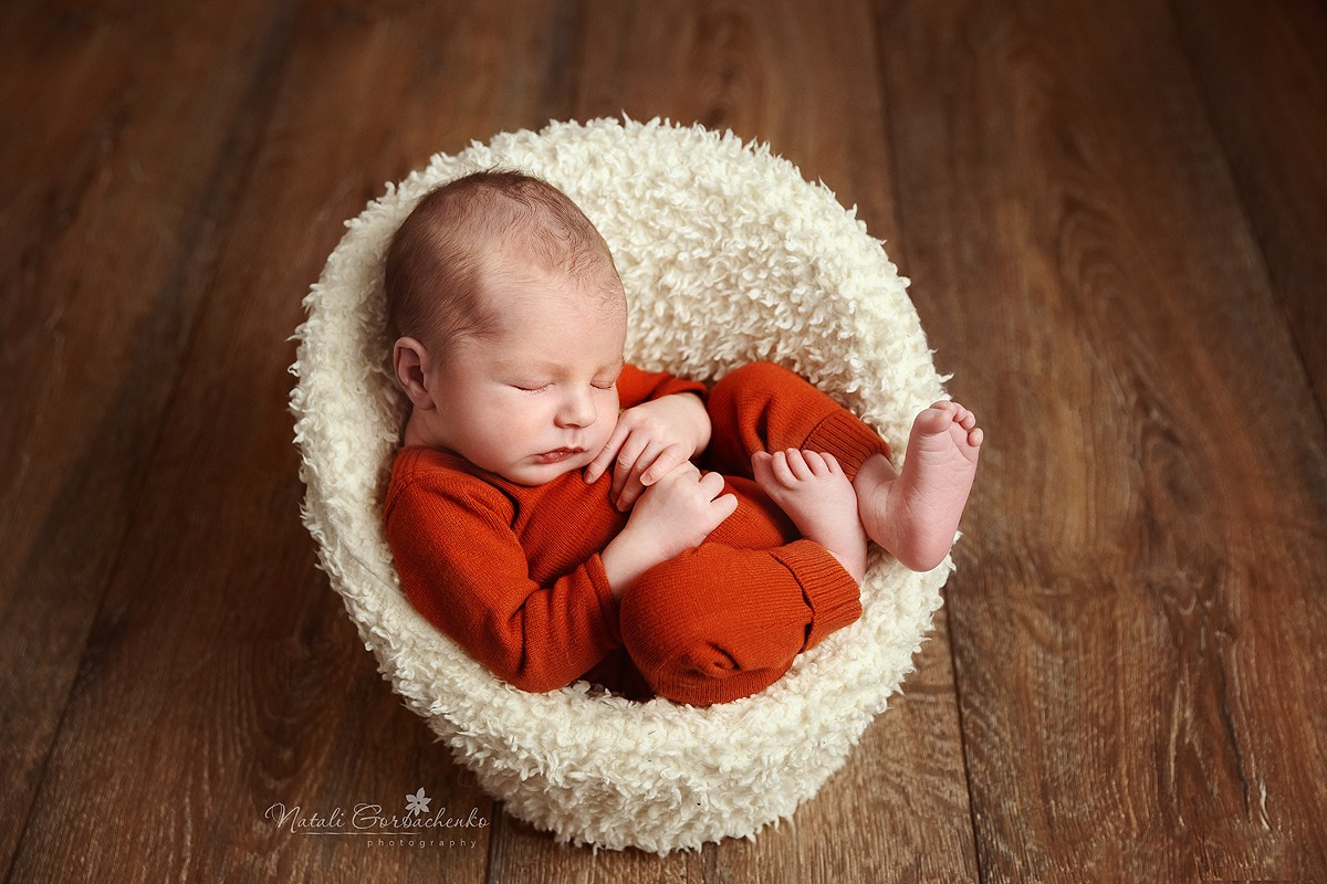 Новонароджені малюки. Дитячий, сімейний, а також newborn фотограф і викладач у Києві Наталія
