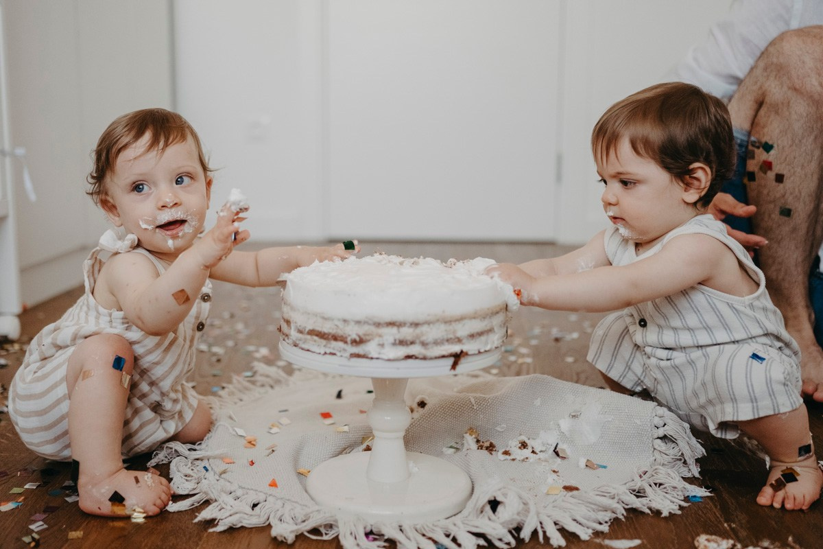 Dunjin i Vukanov 1. rodjendan / fotografisanje kod kuce. Deciji i porodicni fotograf u Beogradu Oksana Skendzic