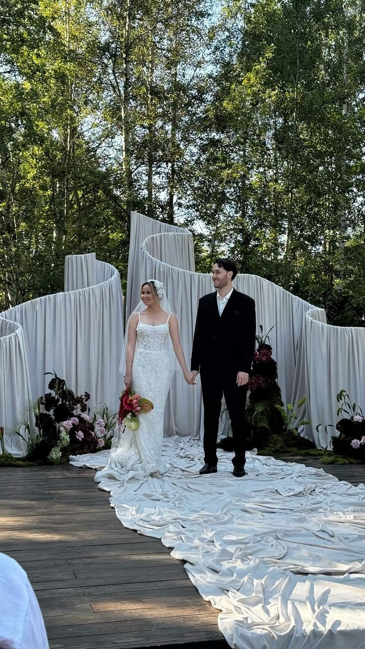 Wedding arch of flowers. Главная