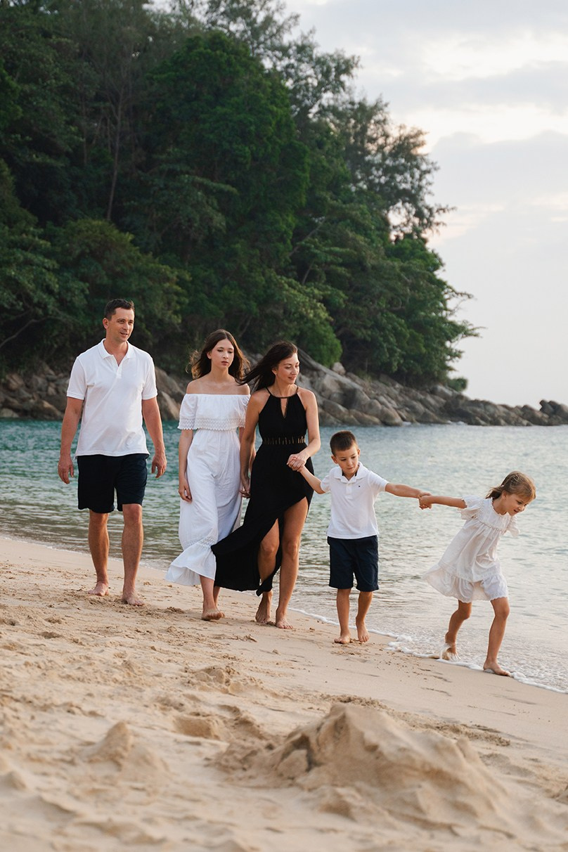 Family Photography in Hoi An | Natural & Candid Moments. Photographer in Hoi An — Veronika Guzenko. Natural photoshoots for couples, families and solo travelers. Book your shoot today