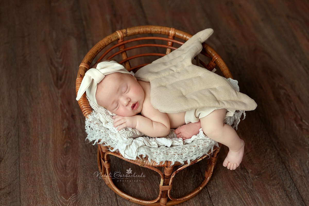 Новонароджені малюки. Дитячий, сімейний, а також newborn фотограф і викладач у Києві Наталія