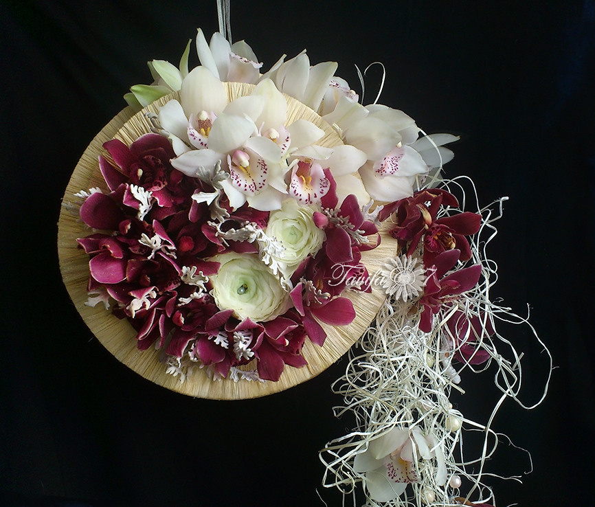 Līgavas pušķi sarkanos toņos. Event design, decoration, floristry, gift, Irina Novika, Riga, Latvia